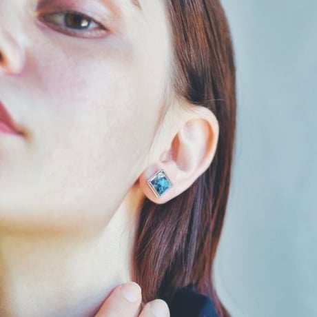 rehacer ×VISCERAL Flower Studs Pieace(1個あたりの価格）