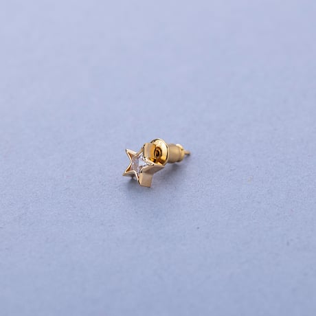 Cutie Star Pierce（石4mm）18k Gold Coating（一個売り）