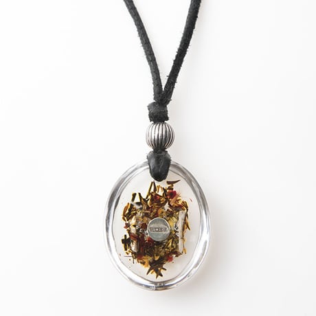 Flower Skull Necklace（三浦大知さん着用）