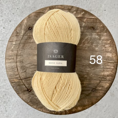 Isager　Sock Yarn  100g玉　赤〜黄色
