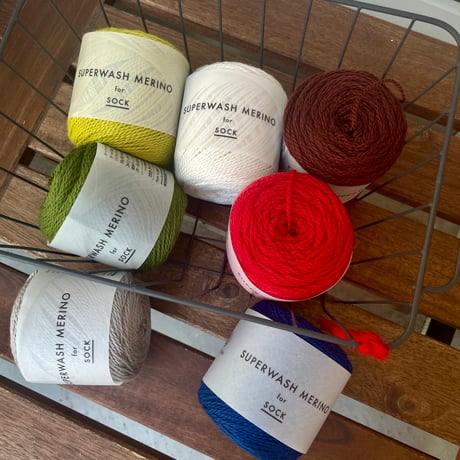DARUMA     Super Wash Merino　靴下用毛糸