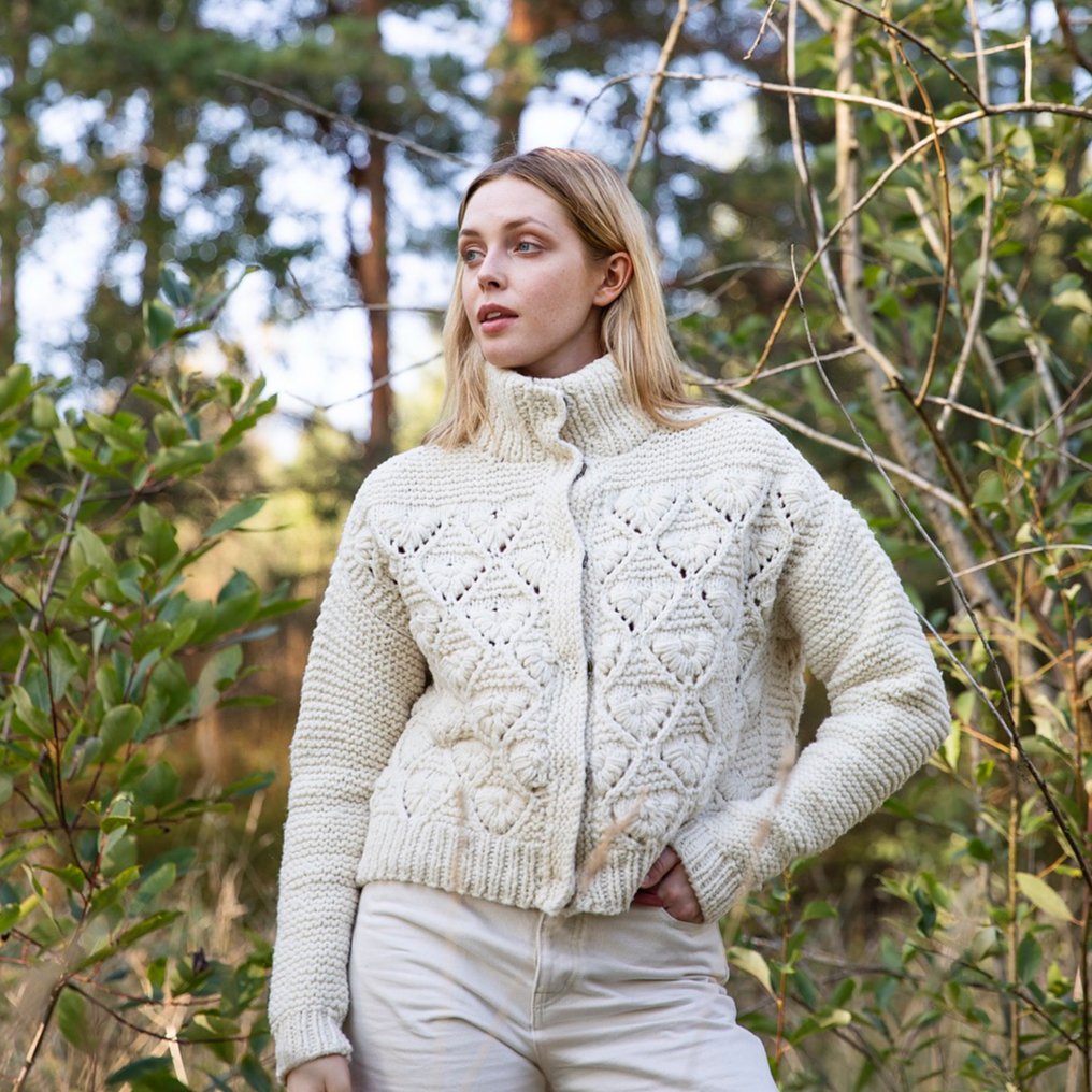 52weeks of chunky knits by Laine | EYLUL yarns
