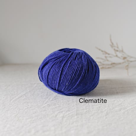 Gilliatt 　　from 　De rerum natura  青系