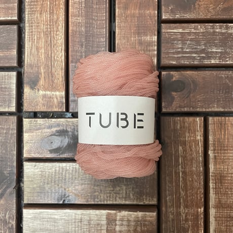 TUBE  チューブ状になった不思議な糸