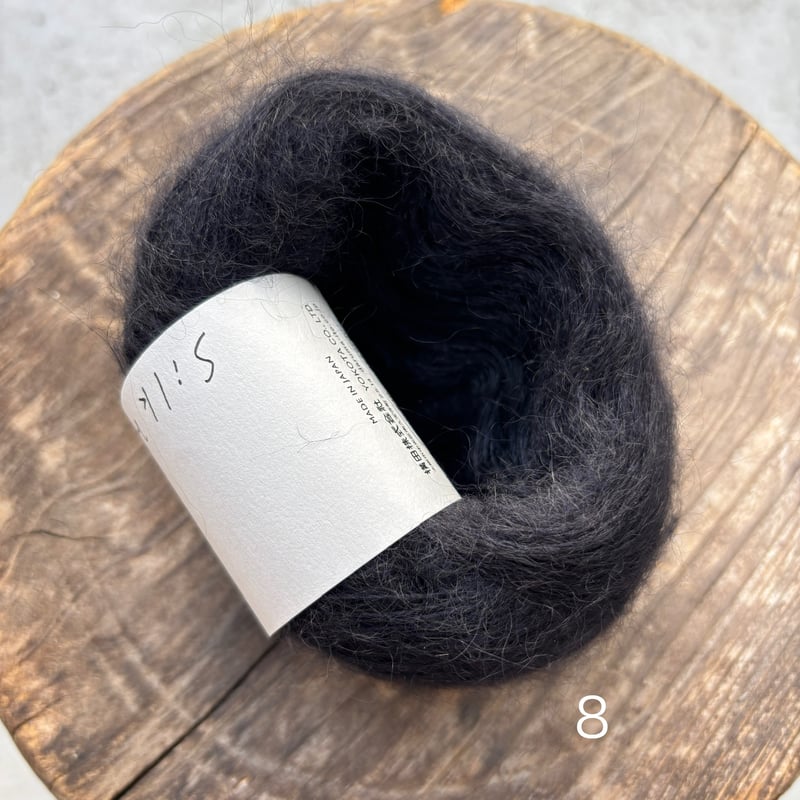 DARUMA mist (シルクモヘア)25g玉 | EYLUL yarns