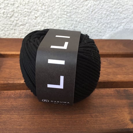 DARUMA  LILI