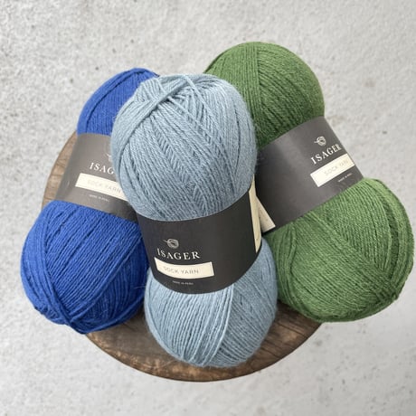 Isager　Sock Yarn  100g玉　青〜緑