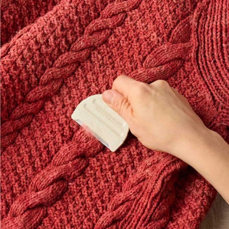 Cocoknits Fuzz off comb 　毛玉とり　半円型