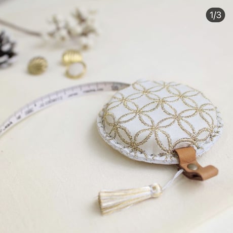 Cohana　七宝柄の刺繍巻尺　Winter Gold -冬季限定バージョン-