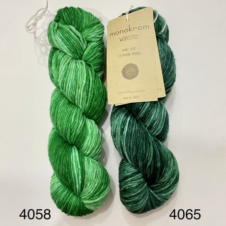 URTH yarn  monokrom  メリノスーパーウォッシュWORSTED