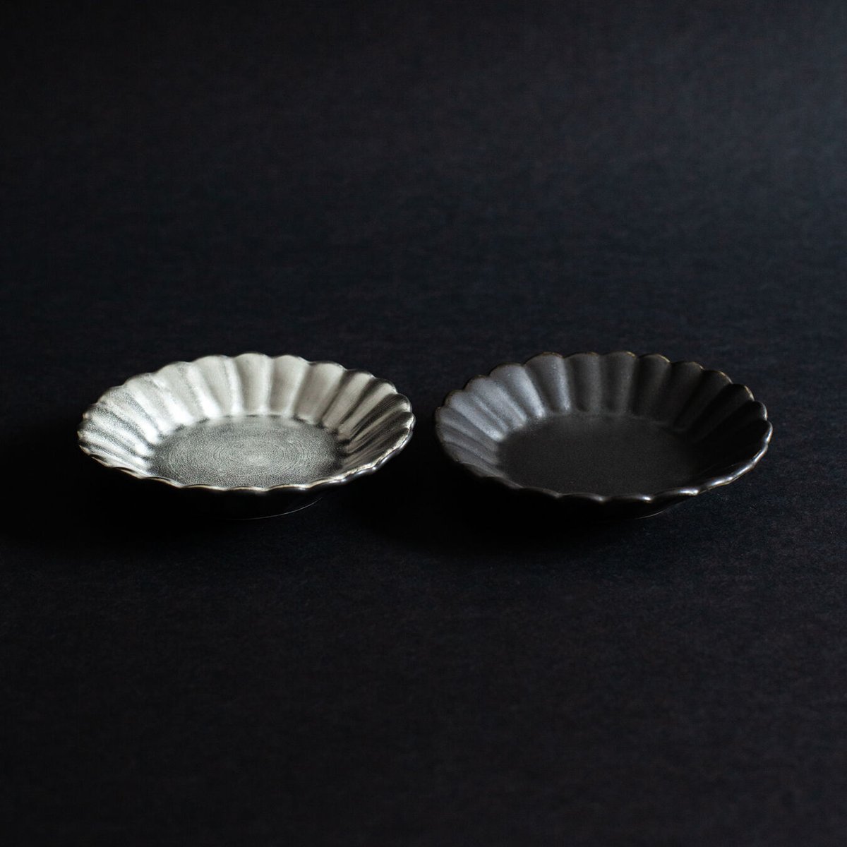 ピューター 珍しい小皿 B ピューターの変わった小皿 | tsuitachi craft&brocante