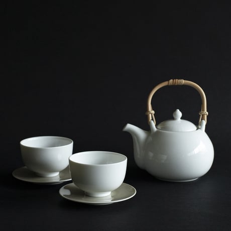 K9-3 casane te 煎茶碗 白磁