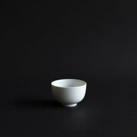 K9-3 casane te 煎茶碗 白磁