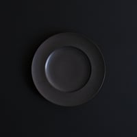 C4-3 ラーゴ 9寸皿 鉄黒