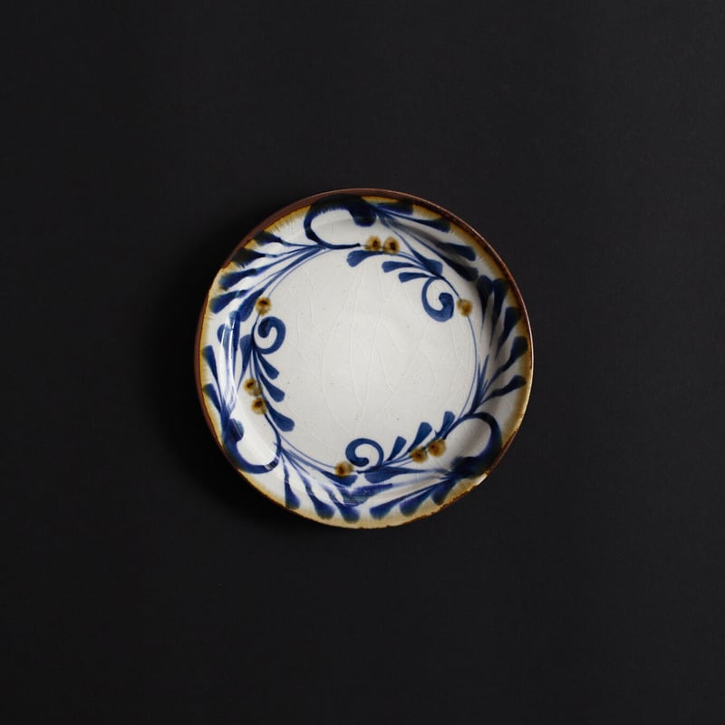 青い羽根模様の波型陶器皿 藍ブルー 18cmプレート | 道具屋 nobori