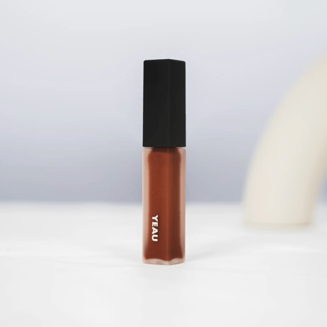 plumping lip gloss