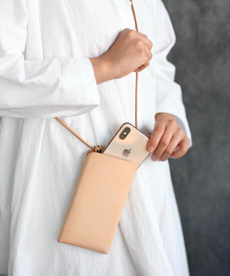 KAMARO'AN Woven Iphone Pouch | 道具屋 nobori KAMARO'AN Woven Iphone Pouch | 道具屋 nobori