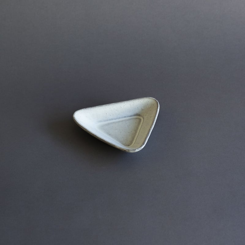 3RD CERAMICS おつまみ皿 T | 道具屋 nobori