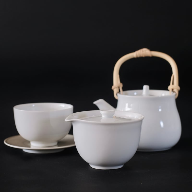 K9-1 tya-haku（茶白‐チャハク）宝瓶急須 白磁 | 道具屋 nobori