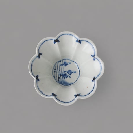 染付笹紋花型小鉢