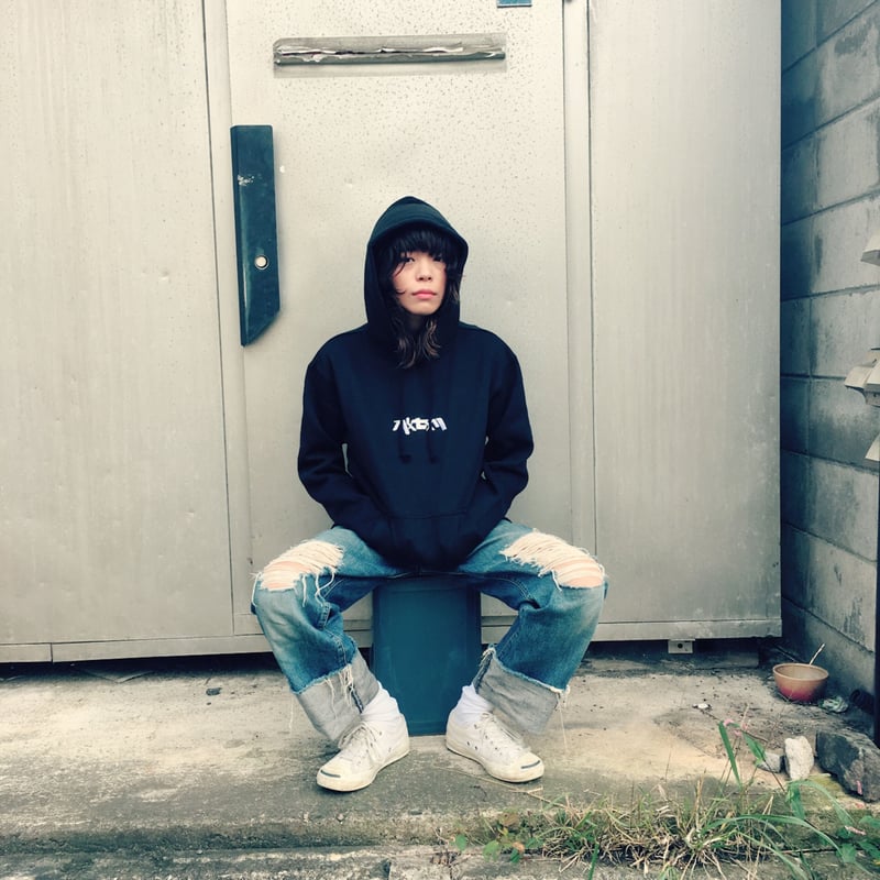 F.C.R.B パーカー バック デカロゴ プルオーバー 刺繍 ブラック L相当 パxセxリ カタカナロゴ◉刺繍プルオーバーパーカー | pxsxl