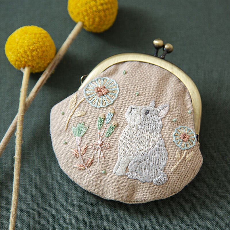 うさこ様　手刺繍猫のがま口　3点 chicchiさんの動物刺繍キット（図案印刷済） -やわらぎの花々と