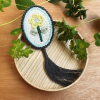 K.omono  ichirin  frame  brooch　　　　　　-sky gray-　PHC-116-2