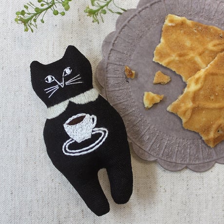 nekogao 刺繍ブローチ -コーヒー-　　　　　PHC-103-4