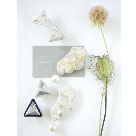 harishigoto  イヤリングキット　hikari × Navy