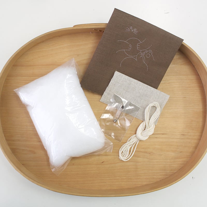 nekogao 刺繍ブローチ（図案印刷済） へそ天 -茶- PHC-126-2 | piec