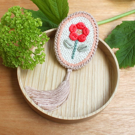 あや様 オーダーページ！ダーニングブローチ うちの子オーダー 刺繍 