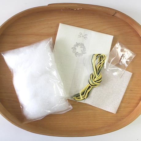 nekogao 刺繍ブローチ（図案印刷済）　 -ミモザのリースト-　PHC-130-1
