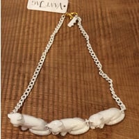 【VANT JAG】Classic Candy White Cat Parade Necklace