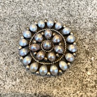 【Native American Jewelry】 ZUNI Peal Brooch ズニ族 パールブローチ インディアンジュエリー