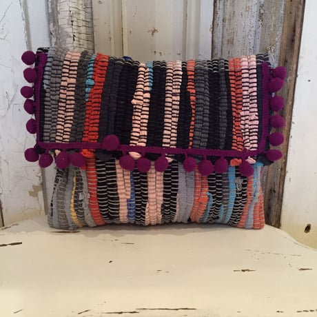 【maslinda】Mindy Pom Pom Clutch Purse