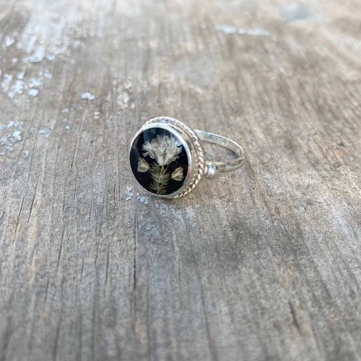 GUSTAVO flower リング 指輪 3個セット Gustavo (グスタボ) / Flower Wreath Ring – ALTAGRACIA WEB STORE