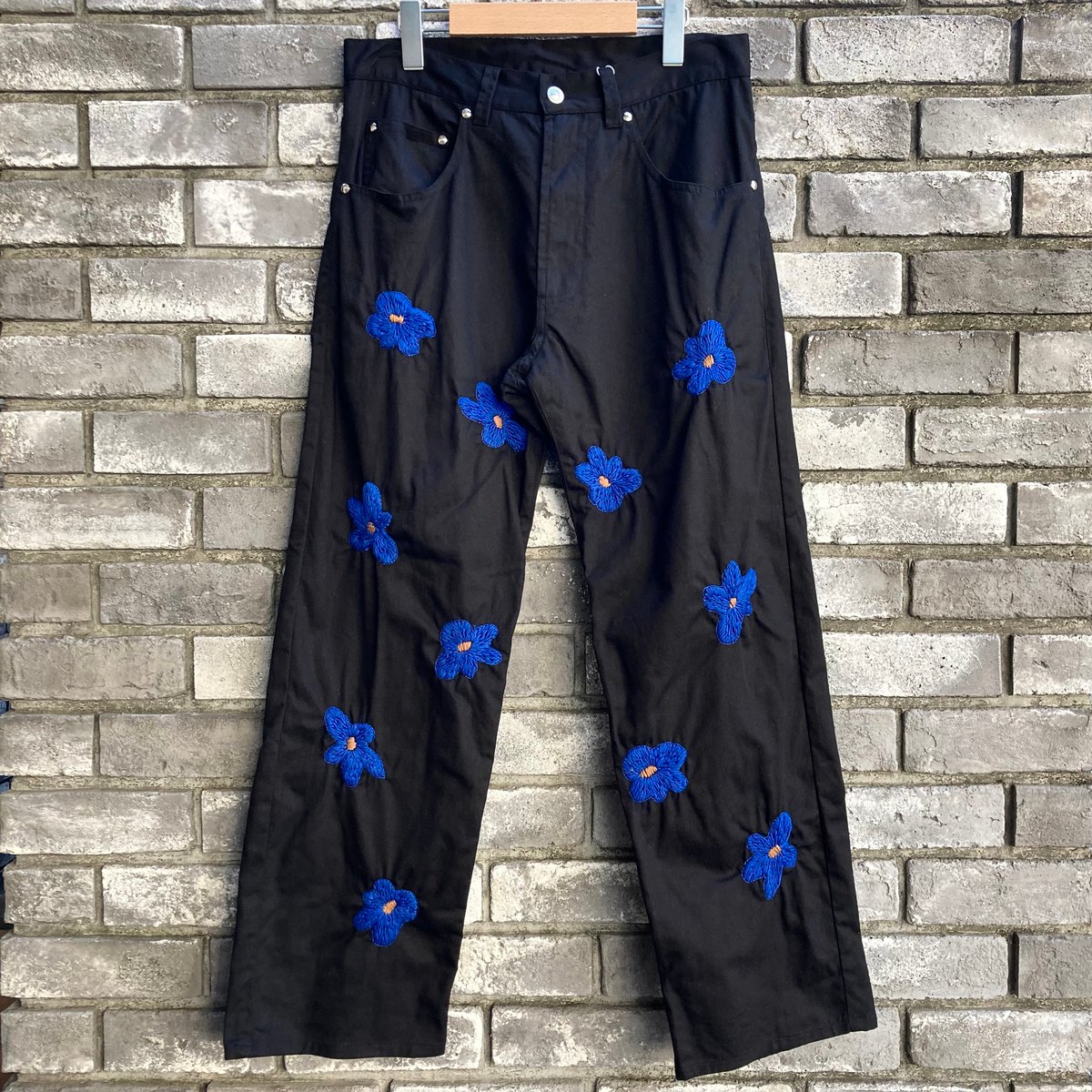 NOMAt.d　花柄刺繍デニムパンツ　サイズ3 NOMAt.d 花柄刺繍デニムパンツ サイズ3 NOMA t.d.（ノーマティー