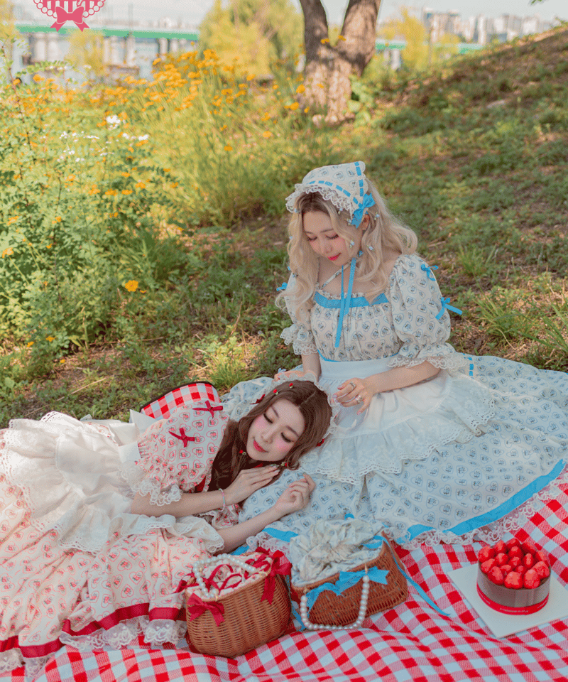 予約商品】Rose Basket ワンピース単品／エプロンSET／バブーシュカSET 