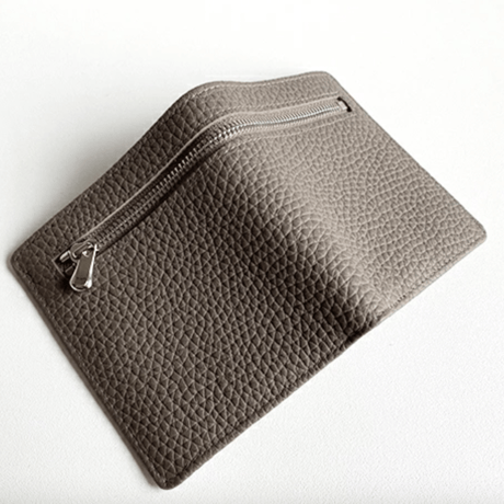 リアルレザーZIP2つ折り財布