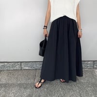 ロングフレアスカート