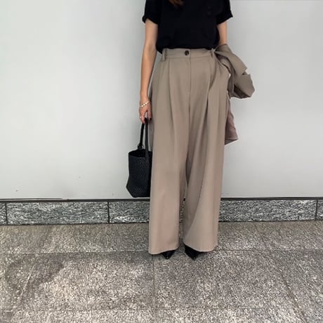 ワイドタックパンツ