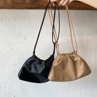 ミニレザー巾着バッグ