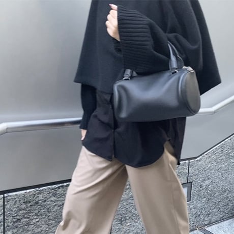 ラウンドミニボストンバッグ
