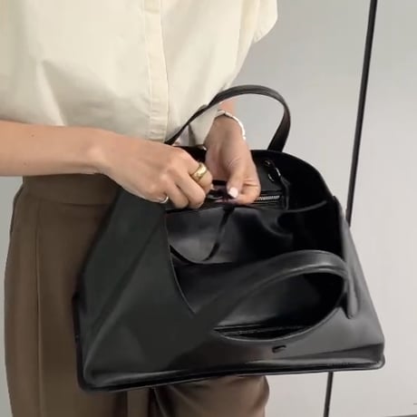 レザーワイドトート