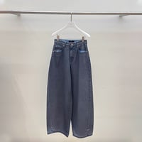 コーティングデニムパンツ
