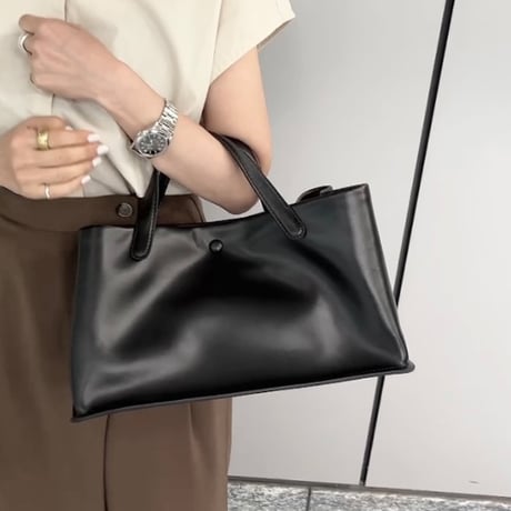 レザーワイドトート