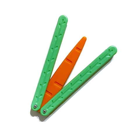 プラスチック製にんじん🥕 バターフライキャロット