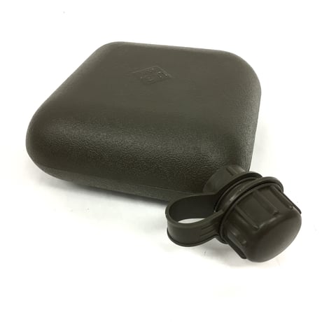米軍1.5L　ABSプラスチック水筒　カバー付き