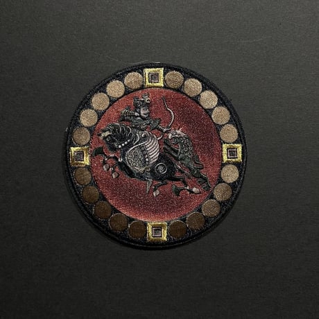 【唐・天王狩獅図】直径9.2㎝　刺繍ベルクロワッペン