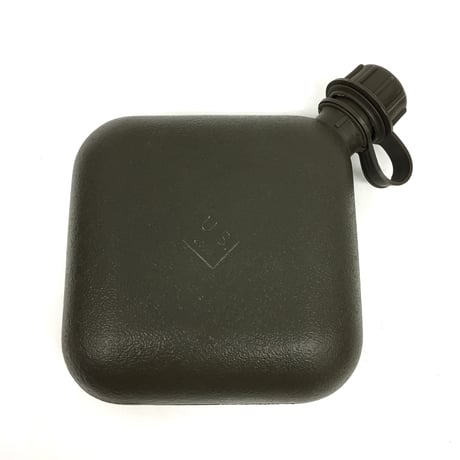 米軍1.5L　ABSプラスチック水筒　カバー付き